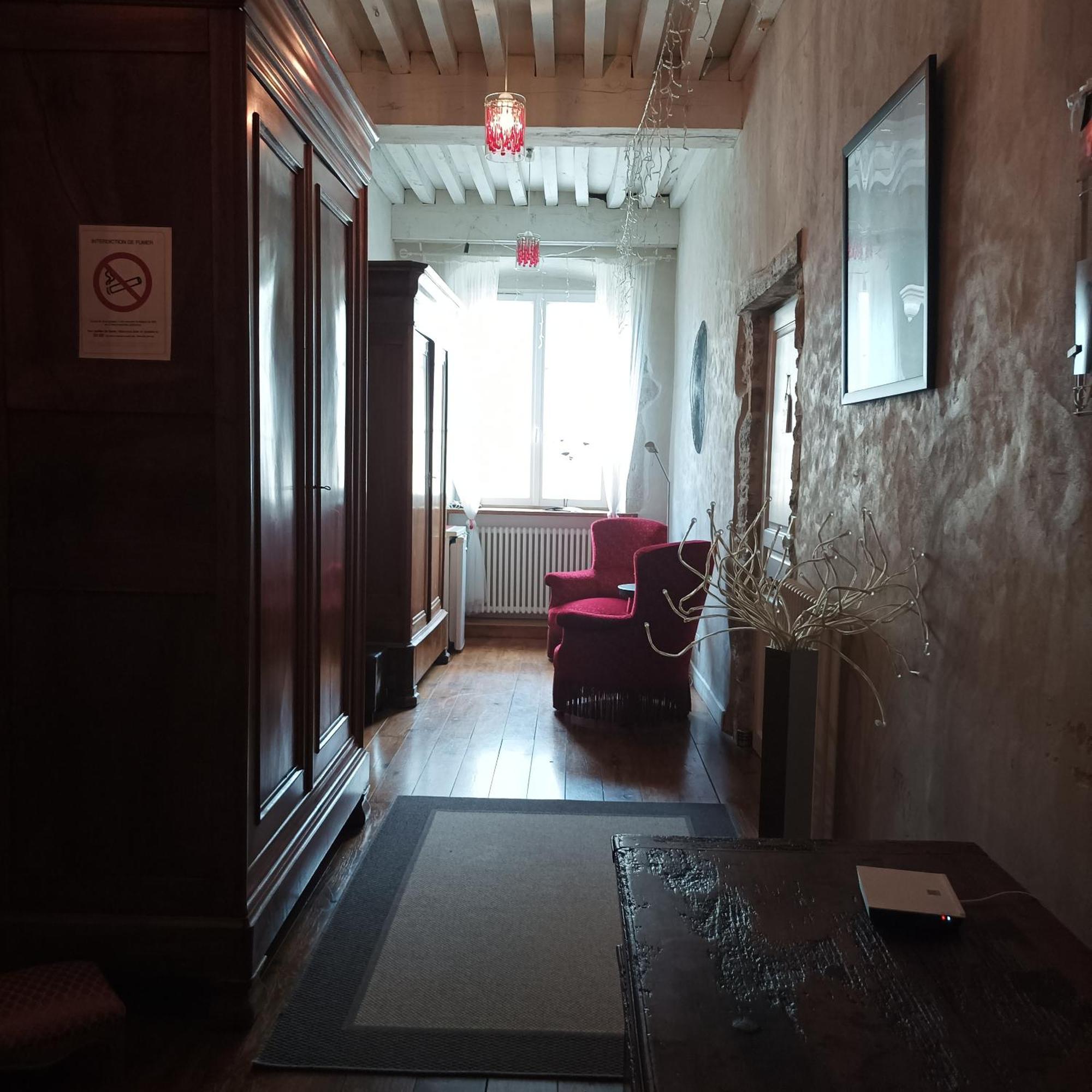 Maison D'Eusebia Château-Chalon Buitenkant foto
