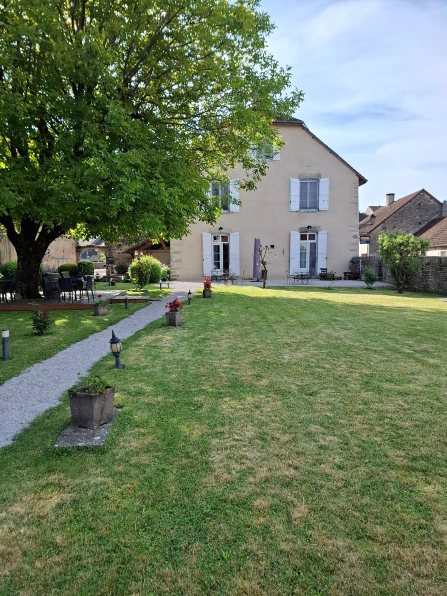 Maison D'Eusebia Château-Chalon Buitenkant foto